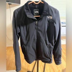 Women’s The North Face Soft Shell Jacket W/ Fleece Inside